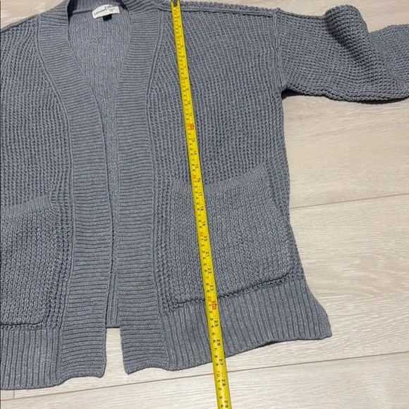 Universal Thread Gray Knit Cardigan Sweater - Picture 6 of 7